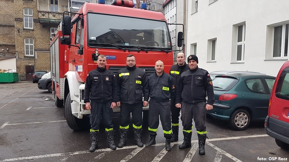 OSP w Reczu otrzymała samochód pożarniczy 