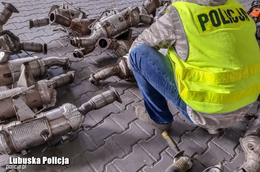 Na terenie powiatu choszczeńskiego nasiliły się kradzieże katalizatorów! Uważajcie... 