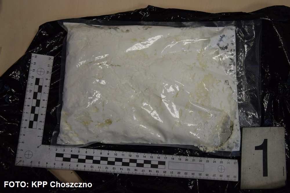 Choszczeńscy policjanci zabezpieczyli kilogram amfetaminy na terenie Choszczna. 29-latek zatrzymany...