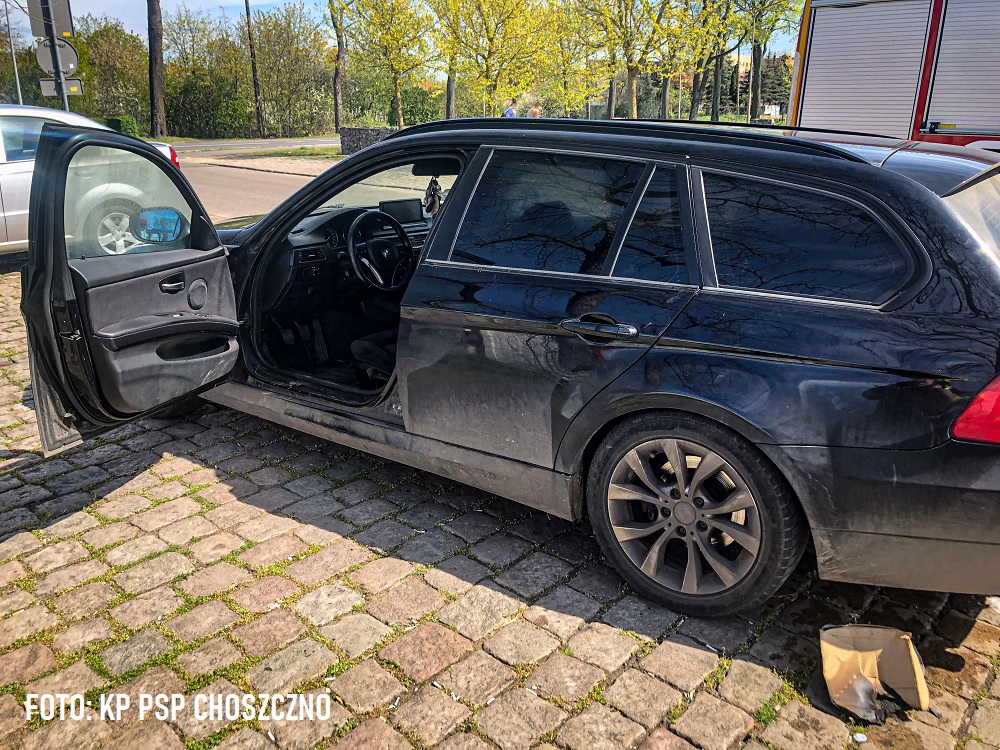 Pożar samochodu BMW na Placu Witosa w Choszcznie 