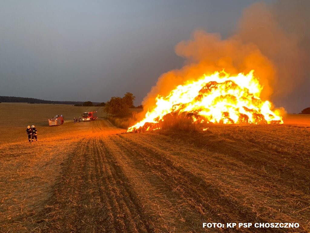 Pożar sterty słomy w okolicach Płotna 