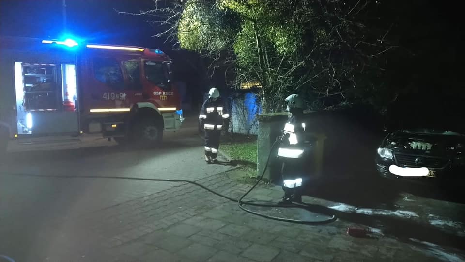 Pracowite święta strażaków OSP Recz. Pożar samochodu oraz sadzy w kominie...